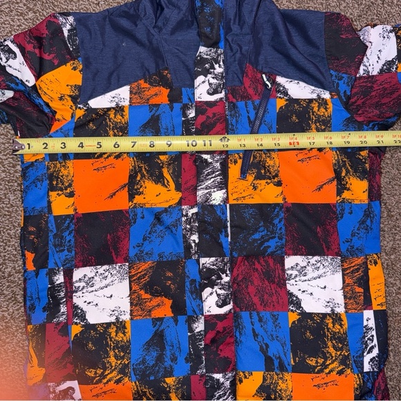 Columbia Omni-Heat Reversible
Jacket for Kids, Size L - Picture 4 of 14